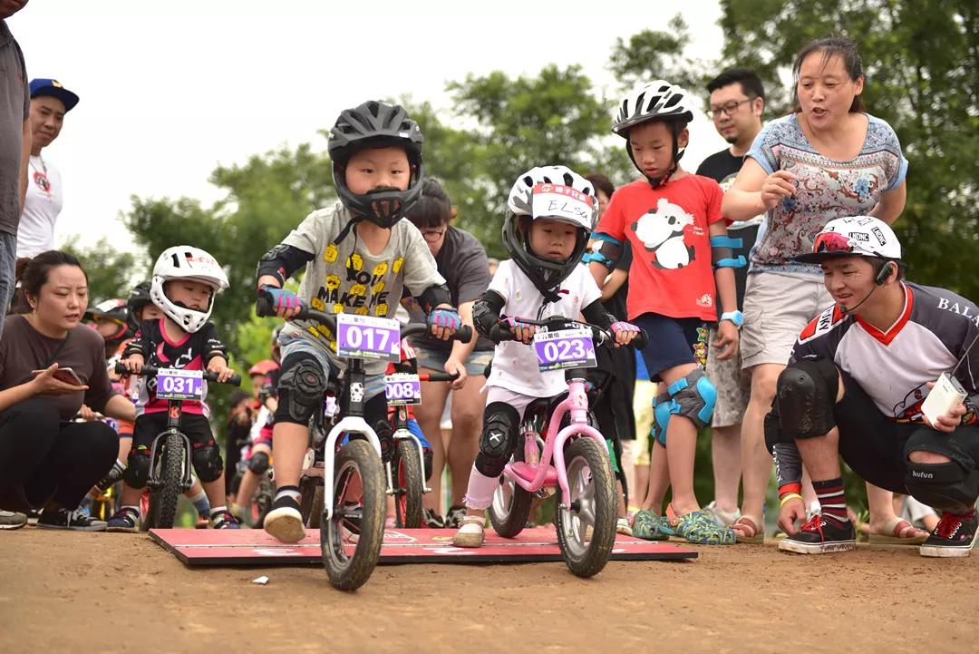 Pick圣德保綠色騎行，健康樂(lè)一夏